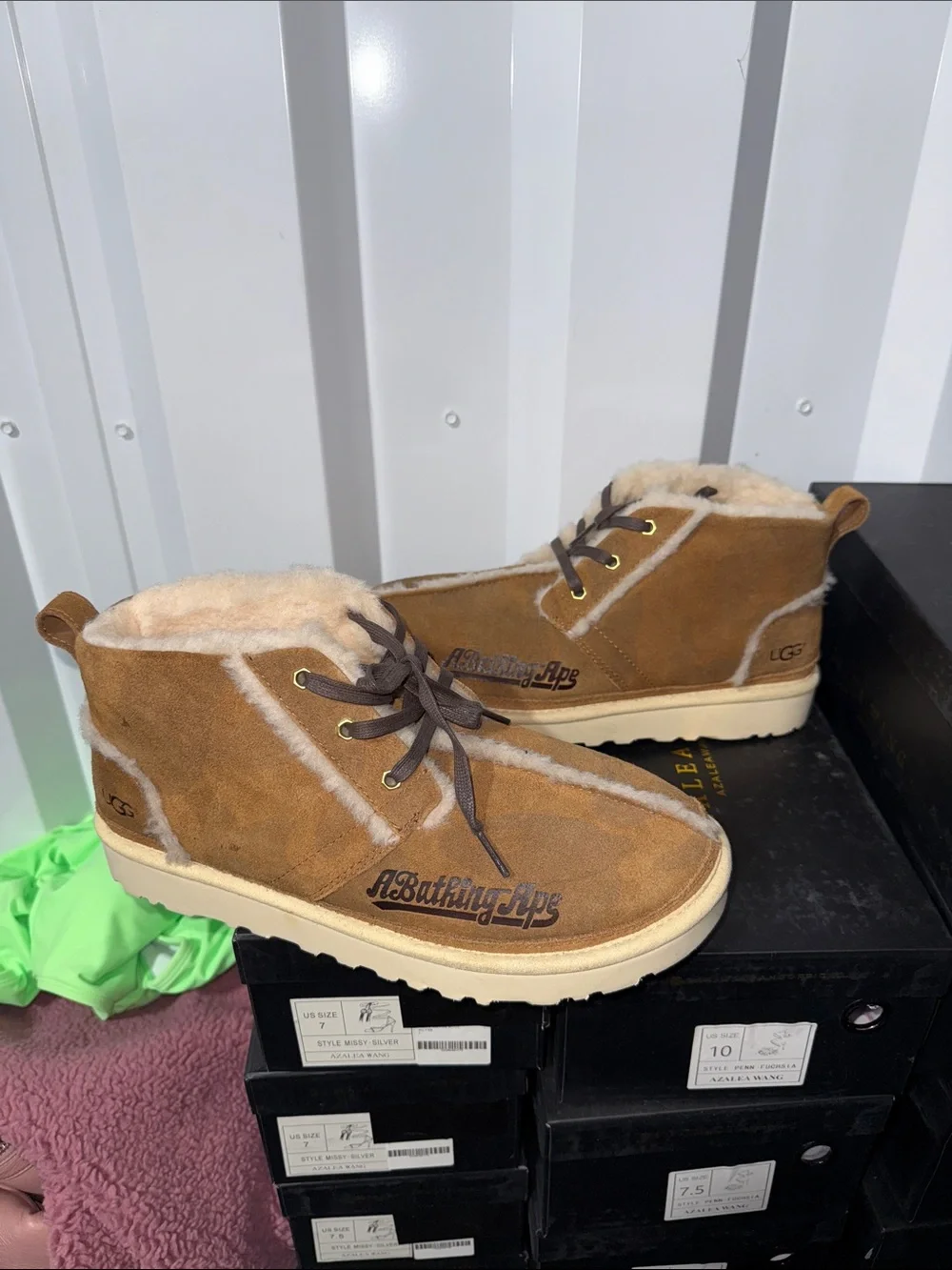 Like New Ugg x Bape A Bathing Ape Neumel Boots Chestnut US 10 EU 43